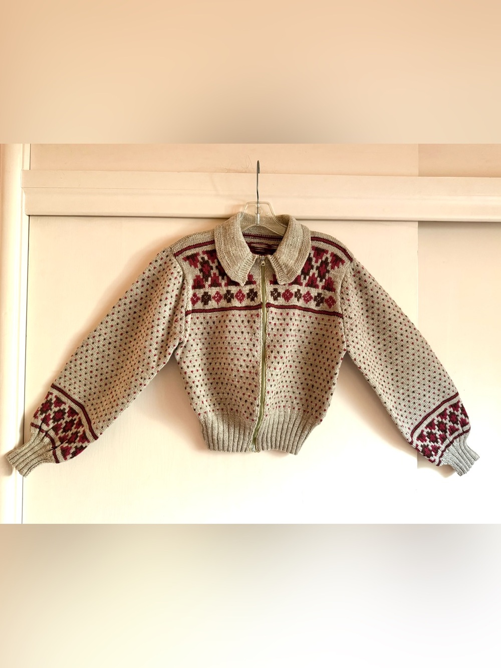 Vintage Cardigan Handknitted Zip front S M 1940s